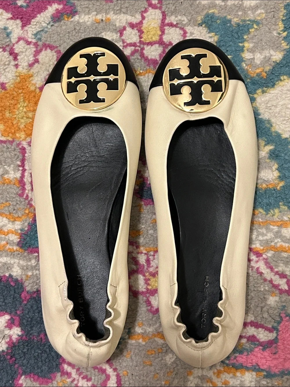 Tory Burch Claire Cap Top Leather Ballet Flats in New Cream/Black Size 9 Neutral